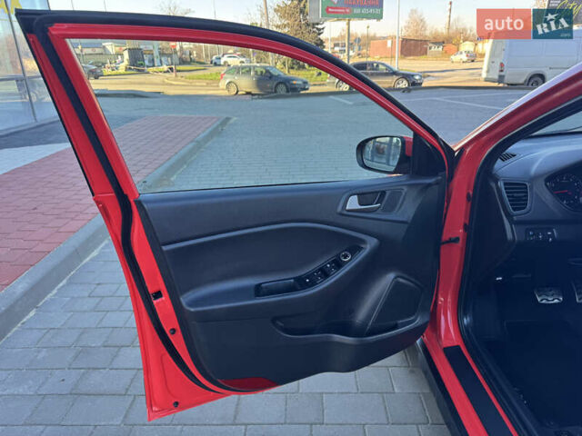 Червоний Хендай і20, об'ємом двигуна 1 л та пробігом 186 тис. км за 11799 $, фото 43 на Automoto.ua