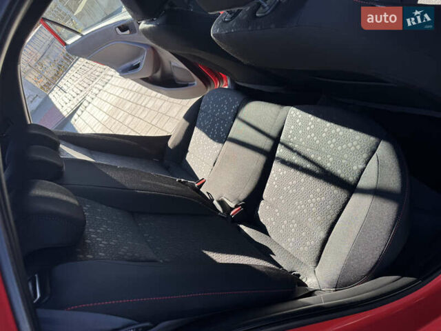 Червоний Хендай і20, об'ємом двигуна 1 л та пробігом 186 тис. км за 11799 $, фото 79 на Automoto.ua