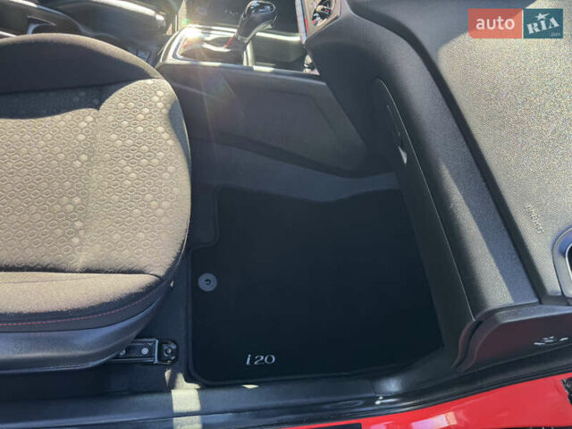 Червоний Хендай і20, об'ємом двигуна 1 л та пробігом 186 тис. км за 11799 $, фото 72 на Automoto.ua
