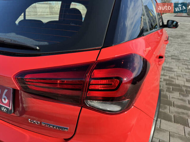 Червоний Хендай і20, об'ємом двигуна 1 л та пробігом 186 тис. км за 11799 $, фото 21 на Automoto.ua