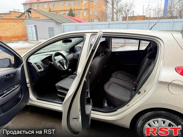 Хендай і20, об'ємом двигуна 14 л та пробігом 202 тис. км за 7200 $, фото 7 на Automoto.ua