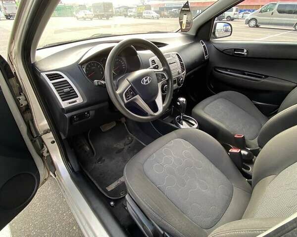 Хендай і20, об'ємом двигуна 1.4 л та пробігом 224 тис. км за 7200 $, фото 4 на Automoto.ua