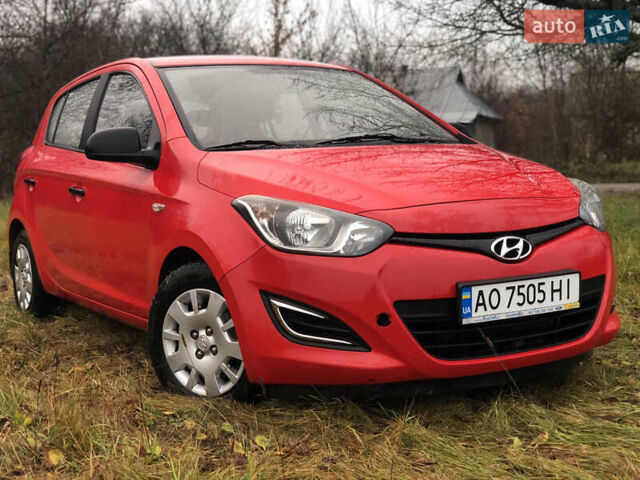 Хендай і20, об'ємом двигуна 1.2 л та пробігом 225 тис. км за 6100 $, фото 4 на Automoto.ua