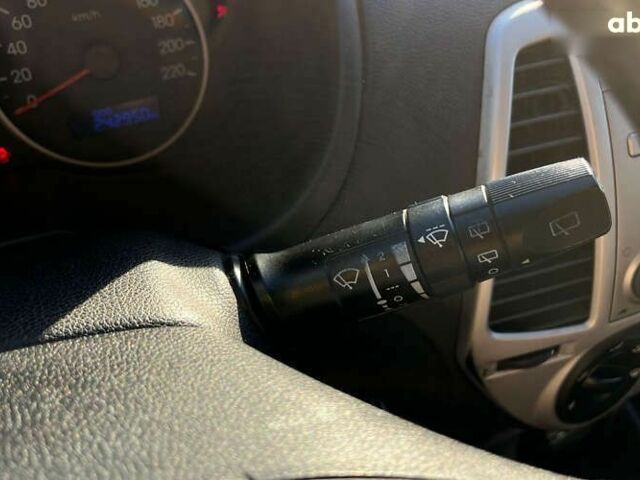 Хендай и20, объемом двигателя 1.3 л и пробегом 257 тыс. км за 4600 $, фото 15 на Automoto.ua