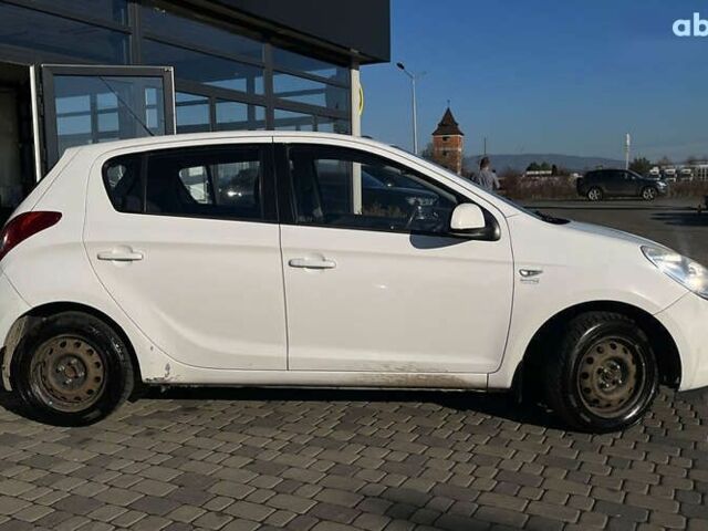 Хендай и20, объемом двигателя 1.3 л и пробегом 257 тыс. км за 4600 $, фото 7 на Automoto.ua