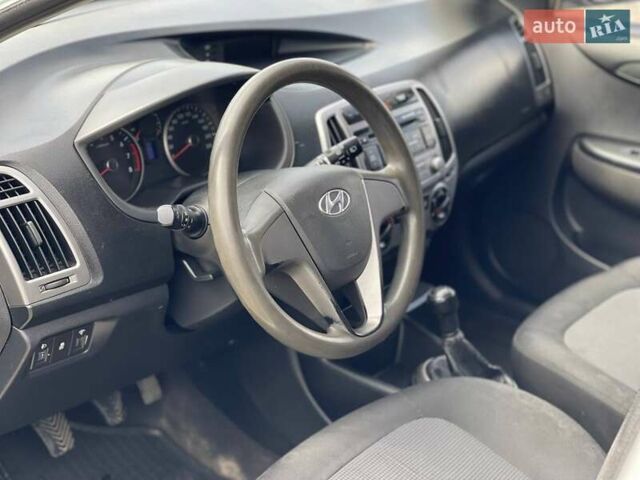 Хендай і20, об'ємом двигуна 1.25 л та пробігом 210 тис. км за 5500 $, фото 6 на Automoto.ua