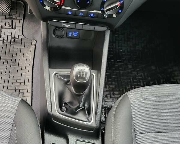 Хендай і20, об'ємом двигуна 1.25 л та пробігом 104 тис. км за 10350 $, фото 15 на Automoto.ua