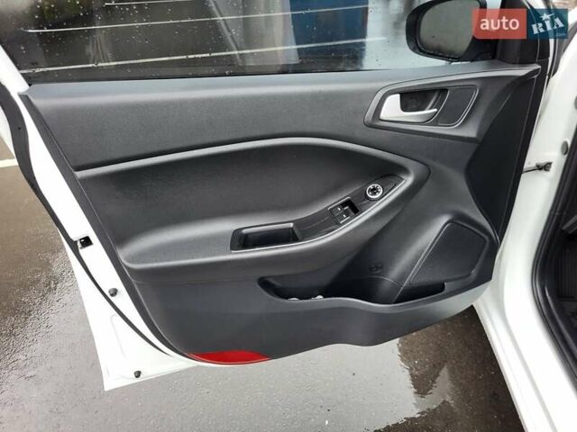 Хендай і20, об'ємом двигуна 1.25 л та пробігом 104 тис. км за 10350 $, фото 8 на Automoto.ua