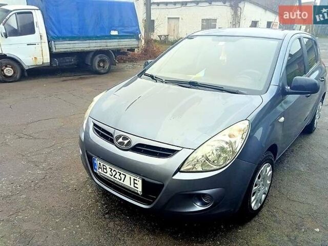 Серый Хендай и20, объемом двигателя 1.2 л и пробегом 181 тыс. км за 5600 $, фото 14 на Automoto.ua