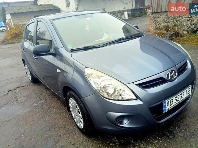 Серый Хендай и20, объемом двигателя 1.2 л и пробегом 181 тыс. км за 5600 $, фото 13 на Automoto.ua