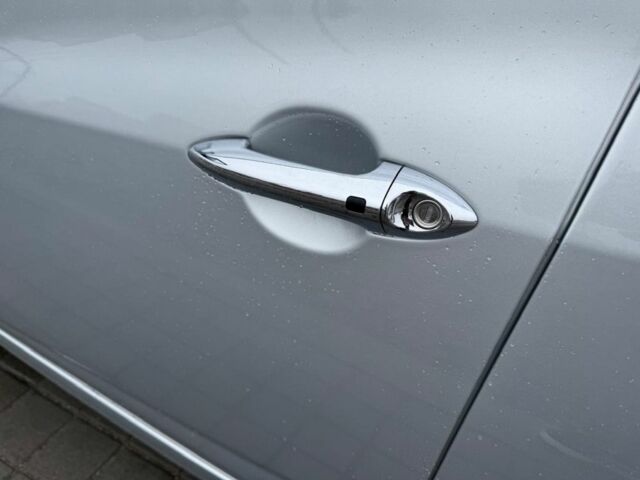 Серый Хендай и20, объемом двигателя 1.6 л и пробегом 137 тыс. км за 10950 $, фото 13 на Automoto.ua