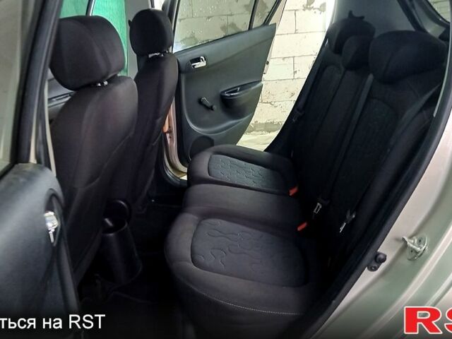Сірий Хендай і20, об'ємом двигуна 1.2 л та пробігом 180 тис. км за 4800 $, фото 11 на Automoto.ua