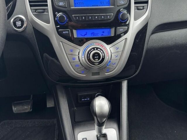 Серый Хендай и20, объемом двигателя 1.6 л и пробегом 137 тыс. км за 10950 $, фото 20 на Automoto.ua