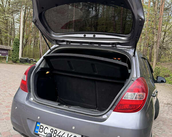 Сірий Хендай і20, об'ємом двигуна 1.59 л та пробігом 209 тис. км за 7000 $, фото 7 на Automoto.ua