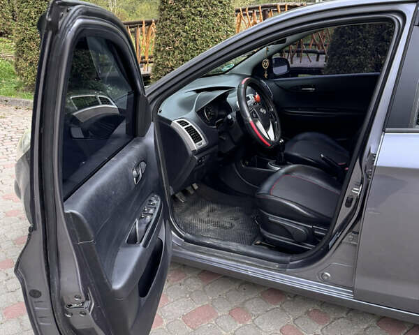 Сірий Хендай і20, об'ємом двигуна 1.59 л та пробігом 209 тис. км за 7000 $, фото 8 на Automoto.ua