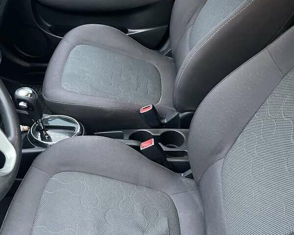 Серый Хендай и20, объемом двигателя 1.4 л и пробегом 188 тыс. км за 6700 $, фото 2 на Automoto.ua