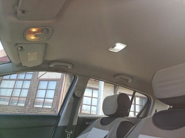 Сірий Хендай і20, об'ємом двигуна 1.4 л та пробігом 118 тис. км за 3850 $, фото 6 на Automoto.ua