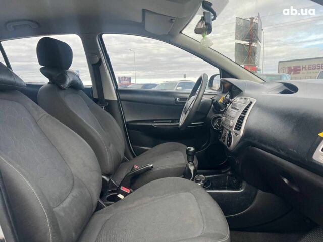 Хендай и20 2011 в Львове на Automoto.ua Серый Хендай и20, объемом двигателя 1.2 л и пробегом 184 тыс. км за 5990 $, фото 36 на Automoto.ua