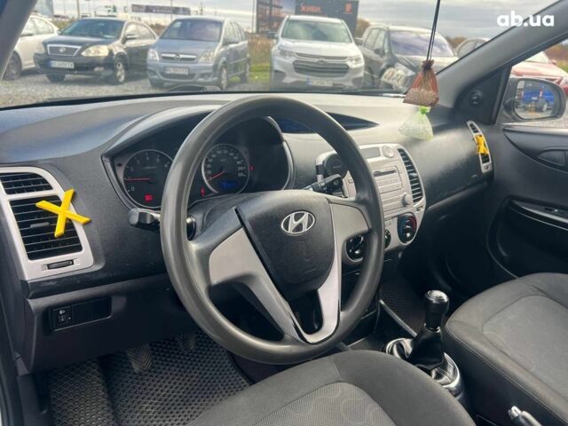 Хендай и20 2011 в Львове на Automoto.ua Серый Хендай и20, объемом двигателя 1.2 л и пробегом 184 тыс. км за 5990 $, фото 16 на Automoto.ua