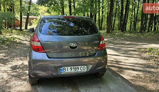 Серый Хендай и20, объемом двигателя 1.4 л и пробегом 230 тыс. км за 6500 $, фото 4 на Automoto.ua