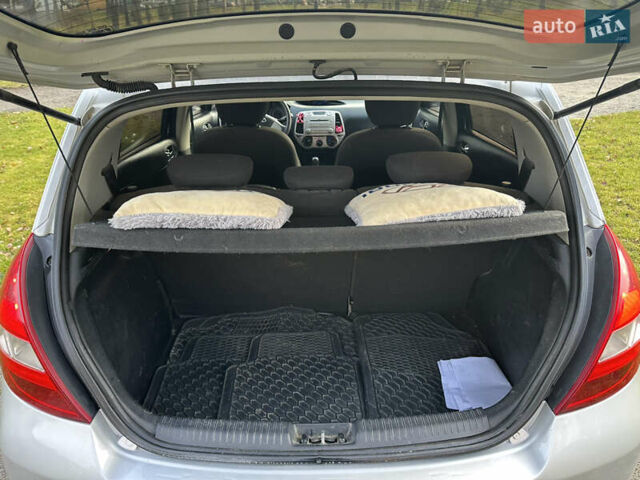 Серый Хендай и20, объемом двигателя 1.4 л и пробегом 273 тыс. км за 4999 $, фото 16 на Automoto.ua