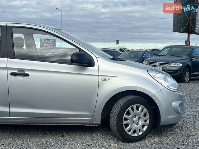 Хендай и20 2011 в Львове на Automoto.ua Серый Хендай и20, объемом двигателя 1.2 л и пробегом 184 тыс. км за 5990 $, фото 11 на Automoto.ua