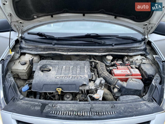 Серый Хендай и20, объемом двигателя 1.4 л и пробегом 275 тыс. км за 4999 $, фото 46 на Automoto.ua