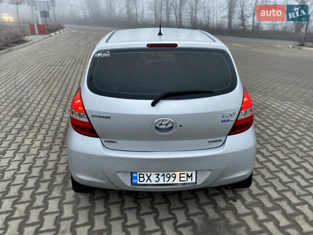Серый Хендай и20, объемом двигателя 1.4 л и пробегом 275 тыс. км за 4999 $, фото 8 на Automoto.ua