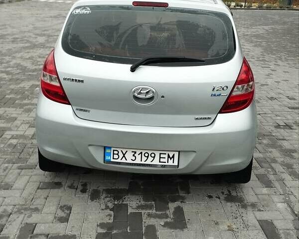 Серый Хендай и20, объемом двигателя 1.4 л и пробегом 274 тыс. км за 5200 $, фото 7 на Automoto.ua