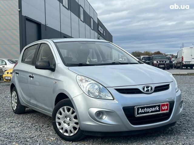Хендай и20 2011 в Львове на Automoto.ua Серый Хендай и20, объемом двигателя 1.2 л и пробегом 184 тыс. км за 5990 $, фото 2 на Automoto.ua
