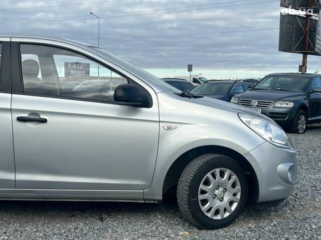 Хендай и20 2011 в Львове на Automoto.ua Серый Хендай и20, объемом двигателя 1.2 л и пробегом 184 тыс. км за 5990 $, фото 11 на Automoto.ua