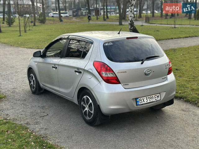 Серый Хендай и20, объемом двигателя 1.4 л и пробегом 273 тыс. км за 4999 $, фото 9 на Automoto.ua
