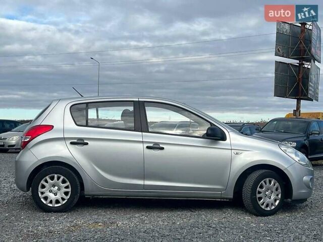 Хендай и20 2011 в Львове на Automoto.ua Серый Хендай и20, объемом двигателя 1.2 л и пробегом 184 тыс. км за 5990 $, фото 9 на Automoto.ua