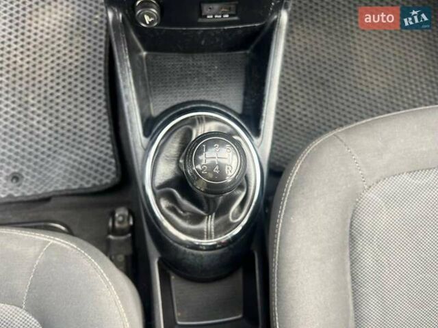 Хендай и20 2011 в Львове на Automoto.ua Серый Хендай и20, объемом двигателя 1.2 л и пробегом 184 тыс. км за 5990 $, фото 27 на Automoto.ua