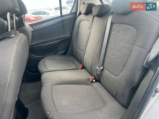 Хендай и20 2011 в Львове на Automoto.ua Серый Хендай и20, объемом двигателя 1.2 л и пробегом 184 тыс. км за 5990 $, фото 31 на Automoto.ua