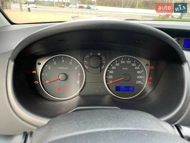 Сірий Хендай і20, об'ємом двигуна 1.2 л та пробігом 203 тис. км за 4500 $, фото 11 на Automoto.ua