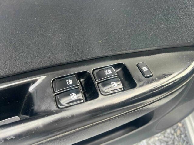 Серый Хендай и20, объемом двигателя 1.2 л и пробегом 184 тыс. км за 5990 $, фото 14 на Automoto.ua