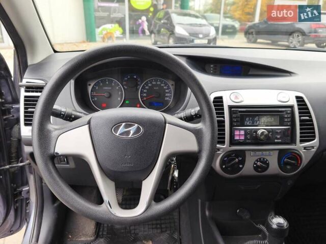 Хендай и20 2012 в Днепре (Днепропетровске) на Automoto.ua Серый Хендай и20, объемом двигателя 1.25 л и пробегом 90 тыс. км за 6450 $, фото 16 на Automoto.ua