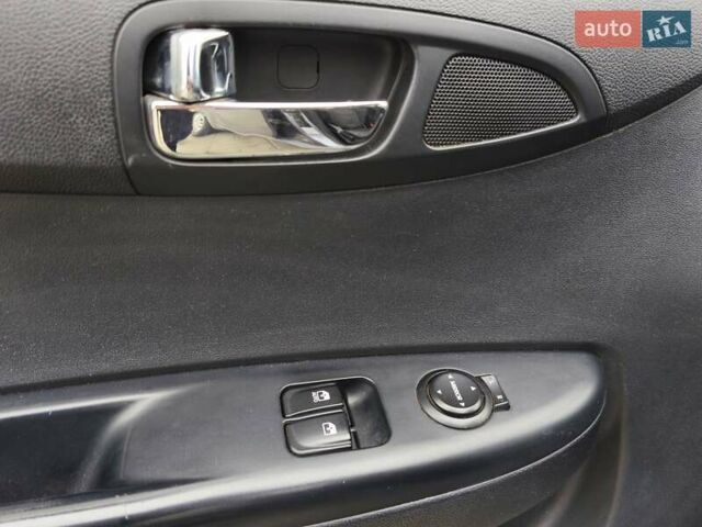 Хендай и20 2012 в Днепре (Днепропетровске) на Automoto.ua Серый Хендай и20, объемом двигателя 1.25 л и пробегом 90 тыс. км за 6450 $, фото 11 на Automoto.ua