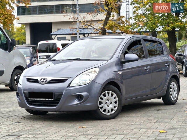 Хендай и20 2012 в Днепре (Днепропетровске) на Automoto.ua Серый Хендай и20, объемом двигателя 1.25 л и пробегом 90 тыс. км за 6450 $, фото 1 на Automoto.ua