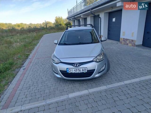 Серый Хендай и20, объемом двигателя 1.2 л и пробегом 230 тыс. км за 4999 $, фото 3 на Automoto.ua