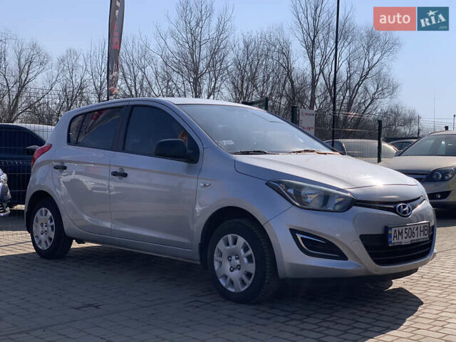 Сірий Хендай і20, об'ємом двигуна 1.1 л та пробігом 125 тис. км за 6499 $, фото 4 на Automoto.ua
