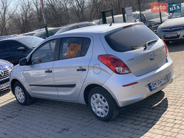 Сірий Хендай і20, об'ємом двигуна 1.1 л та пробігом 125 тис. км за 6499 $, фото 18 на Automoto.ua