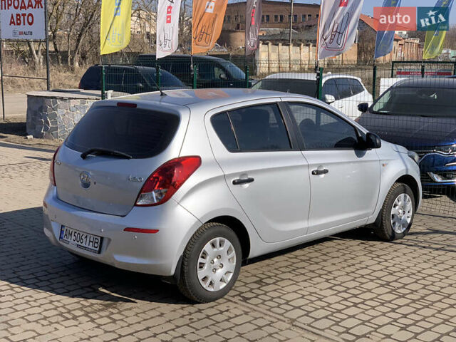 Сірий Хендай і20, об'ємом двигуна 1.1 л та пробігом 125 тис. км за 6499 $, фото 14 на Automoto.ua
