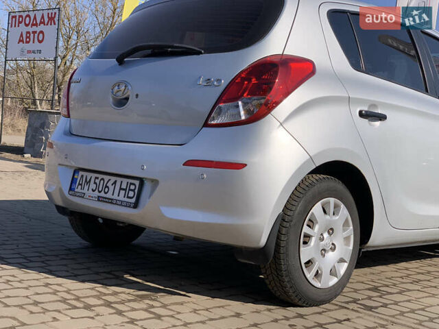 Сірий Хендай і20, об'ємом двигуна 1.1 л та пробігом 125 тис. км за 6499 $, фото 20 на Automoto.ua