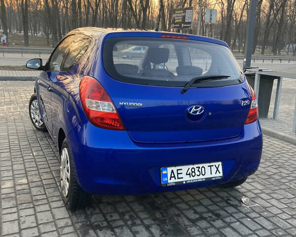 Синій Хендай і20, об'ємом двигуна 1.25 л та пробігом 170 тис. км за 3800 $, фото 2 на Automoto.ua