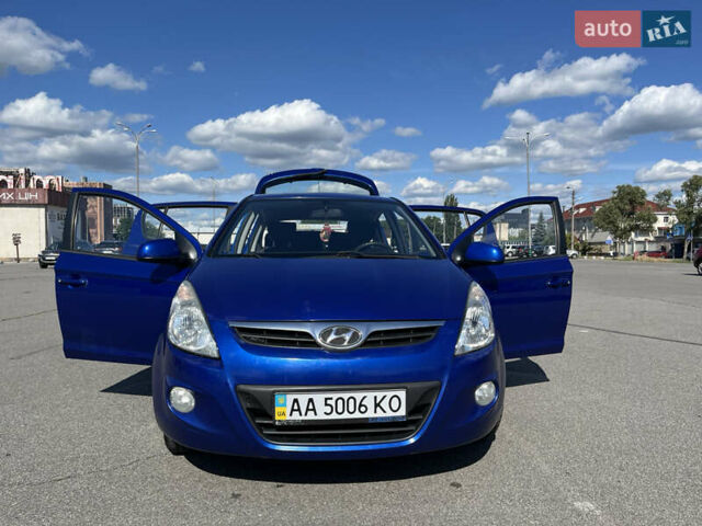 Синий Хендай и20, объемом двигателя 1.4 л и пробегом 180 тыс. км за 7400 $, фото 1 на Automoto.ua