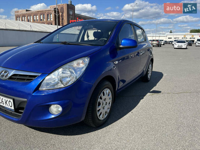 Синий Хендай и20, объемом двигателя 1.4 л и пробегом 180 тыс. км за 7400 $, фото 13 на Automoto.ua