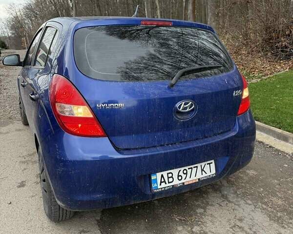 Синий Хендай и20, объемом двигателя 1.25 л и пробегом 250 тыс. км за 4200 $, фото 1 на Automoto.ua