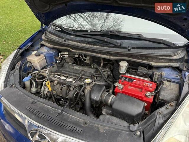 Синий Хендай и20, объемом двигателя 1.25 л и пробегом 250 тыс. км за 4200 $, фото 2 на Automoto.ua